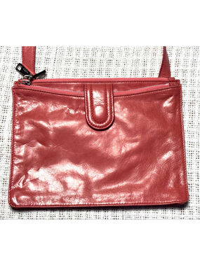 Soft Pink Hobo Int'l Vintage Polished Leather Collection "Goldie" Crossbody GUC